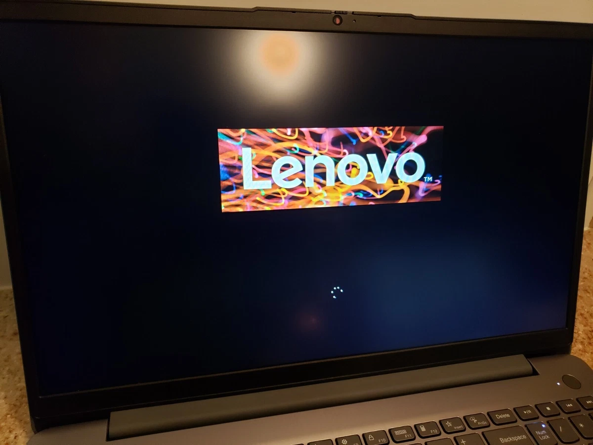 LENOVO IDEA PAD 3i 15IAU7 15.6