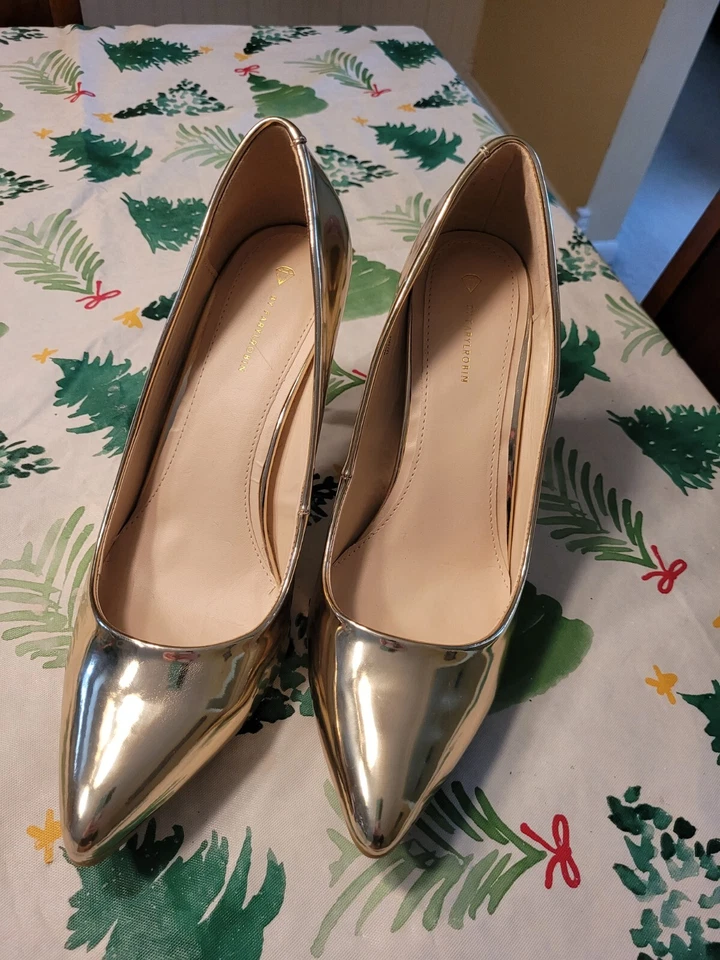 Farylrobin Anthropologie Tacones Dorados Talla 9.5 Foto 4 de 4