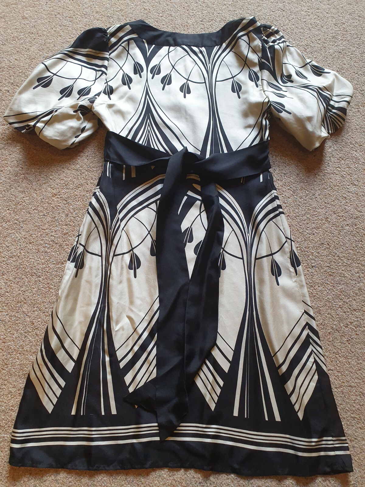 Warehouse Silk Black & Ivory Pattern Dress, Balloon S… Gem