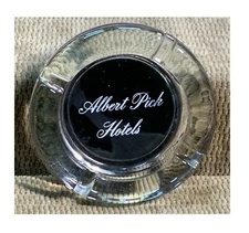 VINTAGE CIGARETTE FOUR SLOT CLEAR THICK GLASS "ALBERT PICK HOTELS" ASHTRAY