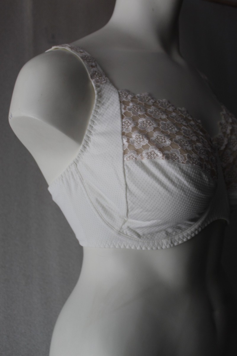 Soutien-gorge Louisa Bracq 'Jolie Poupée' - Taille 120B (95B) - Couleur Nacré - NEUF Avec étiquettes