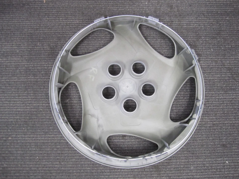 1996-1998 Toyota Celica 14" OEM Wheel Cover Hubcap 42602-20110 61085 - One/1 - Image 3 of 4