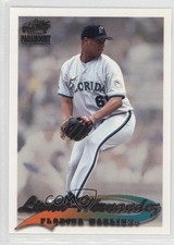 1999 Pacific Paramount Livan Hernandez #96 0q5