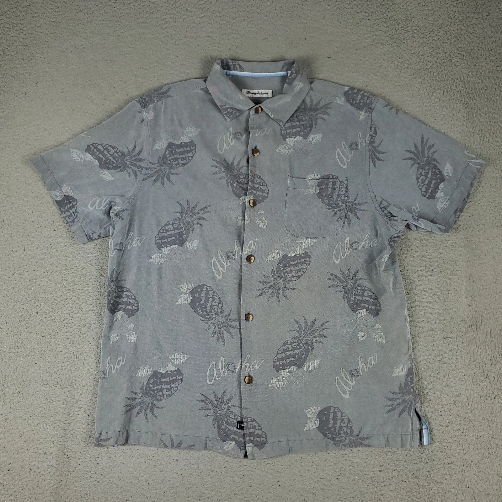Tommy Bahama Shirt Mens Large Gray/Blue Silk BlendHawaiian Button Up