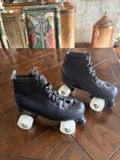 Roller Skates Leather Classic LIGHT UP COLORS WHEELS. NWOB