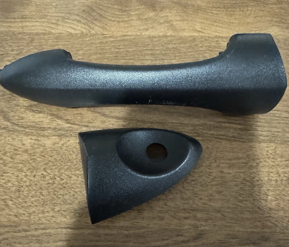 Manija de puerta exterior Dorman - Manija de puerta exterior para Ford Focus 00-07 - 79354 Foto 2 de 4