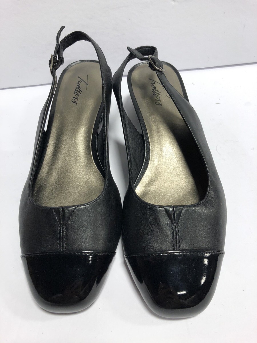 Trotters Women's DEA Slingback Sandal - Black Cap-Toe Pump With Low Block Heel, Size 8.5 WW - View #4