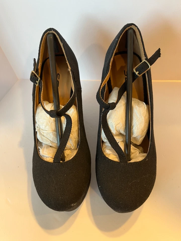 SODA Women's Black Suede Wedge Heel W/ Ankle Buckle Close Round Toe Sz. 5.5 - Image 4 of 4