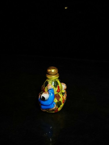 Chinese Porcelain Handmade children statue Exquisite Snuff Bottle - Bild 4 von 9