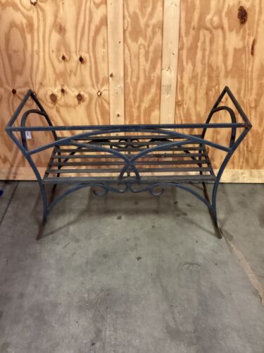 Vintage Wrought Iron Double Bench Mid-Century Modern - Picture 7 of 17