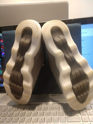 SKECHER 137950 MEMORY FOAM SLIP ON SNEAKER GRAY SIZE 7 LIGHTLY