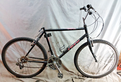 2005 Trek 800 Sport MTB Bike 21