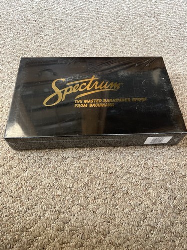 Spectrum HO USRA 4-8-2 Light Mountain NY, Ontario & Western Lokomotive - Neu in OVP - Bild 1 von 4