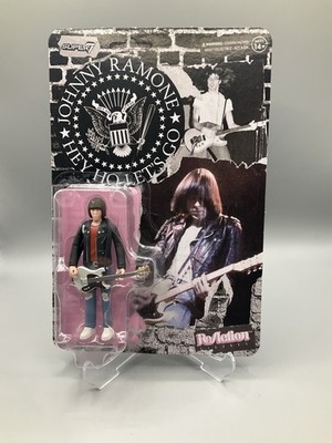 The Ramones - Johnny Ramone / Super7 ReAction Actionfigur