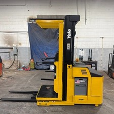 Gebrauchter Yale Elektro-Deichselstapler 3000lb - close-up view