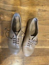 Childrens Caramel Oxford Tap Shoes Sz 5-6 Dance Lace Up-VERY LIGHTLY WORN