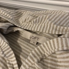 LOFT WOMENS SMALL TAN WHITE STRIPED HOODED LONG SLEEVED SWEATER EUC
