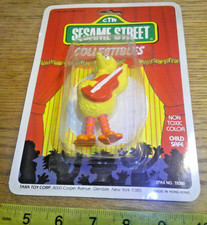 vintage Sesame Street Big Bird figure 1985 Muppets on original card