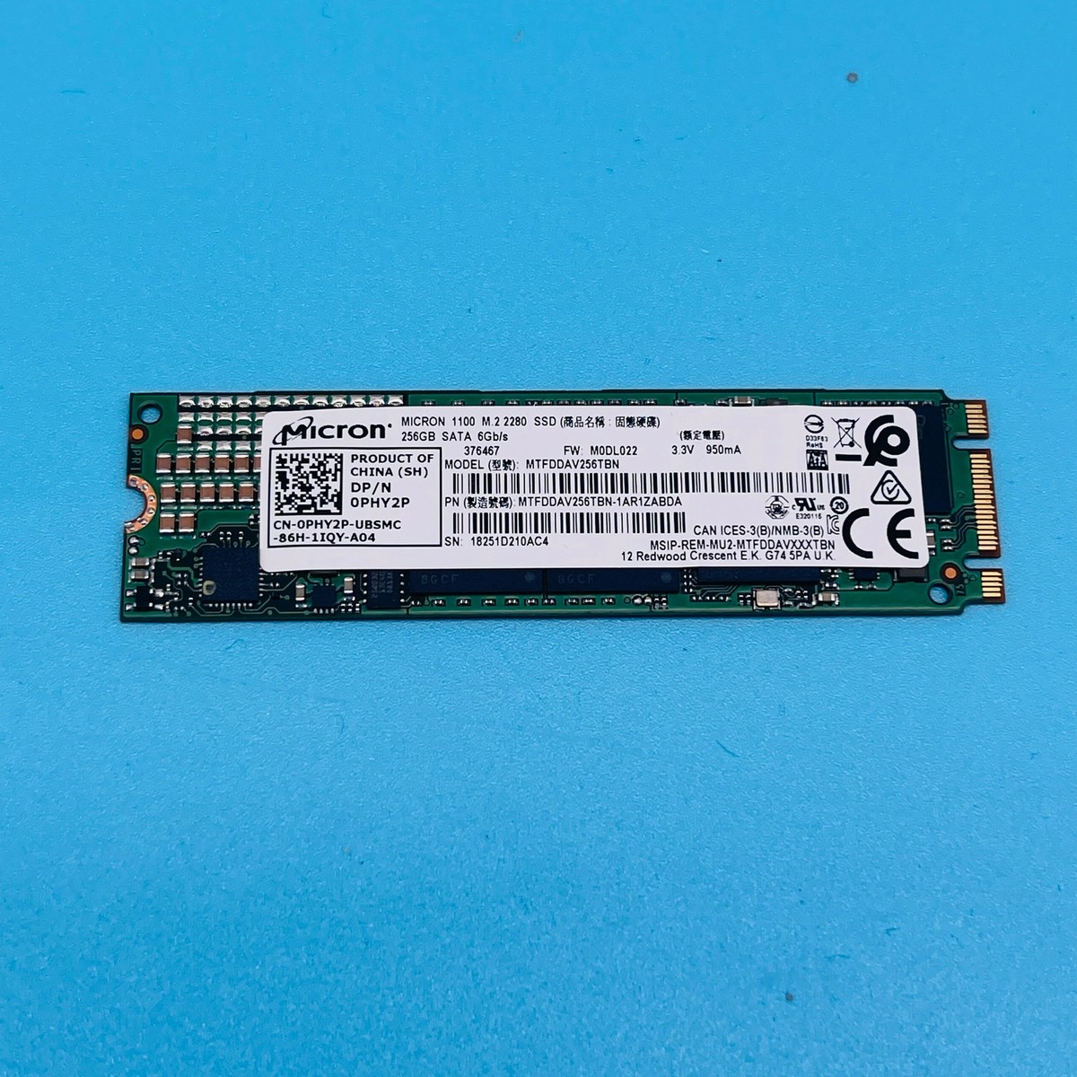 Micron 1100 256GB SATA6Gb/s SSD Solid State Drive MTFDDAV256TBN NT*