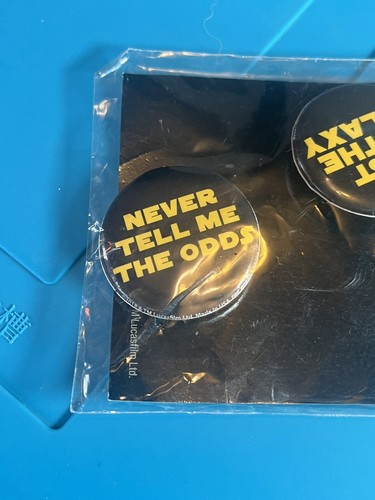 Star Wars Solo AMC Opening Night Fan Event Han Solo 2 Button Pin Pack Promo 2018 - Picture 3 of 5