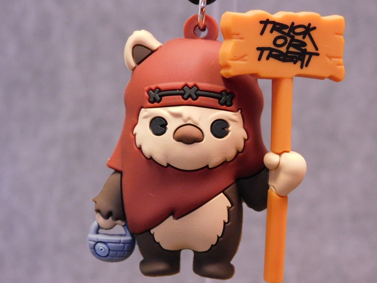 Star Wars Halloween NEW* Ewok Trick-or-Treat Clip * Blind Bag Key