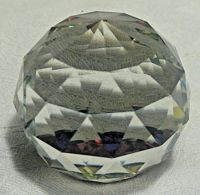 Vintage Swarovski oder Style Runde Kugel Facettiert Briefbeschwerer