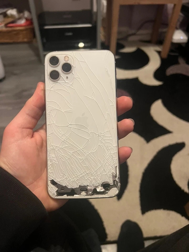 IPhone 11 Pro Max - Image 2 of 3