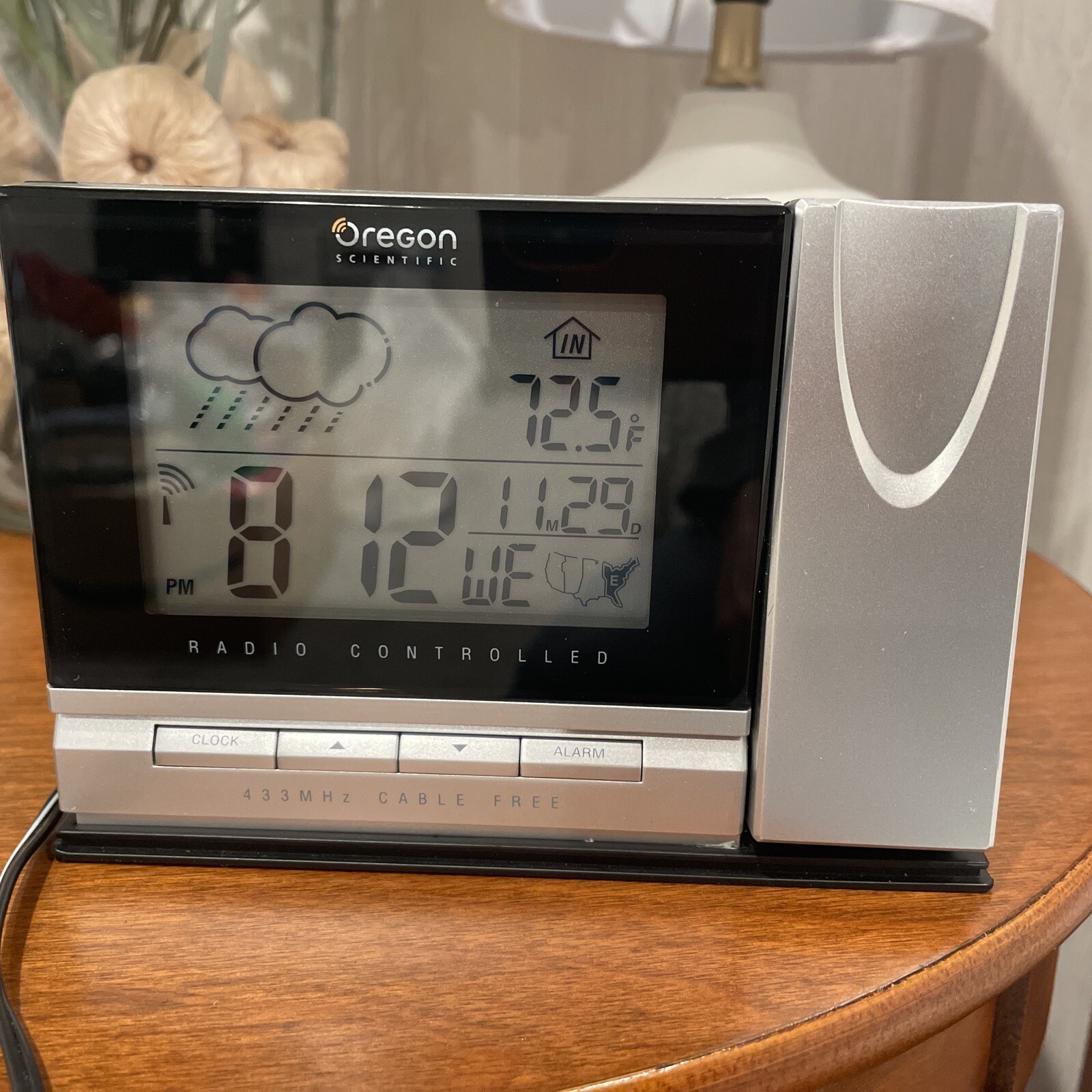 Oregon Scientific BAR338PA Radio Controlled Projection Barometer Clock eBay