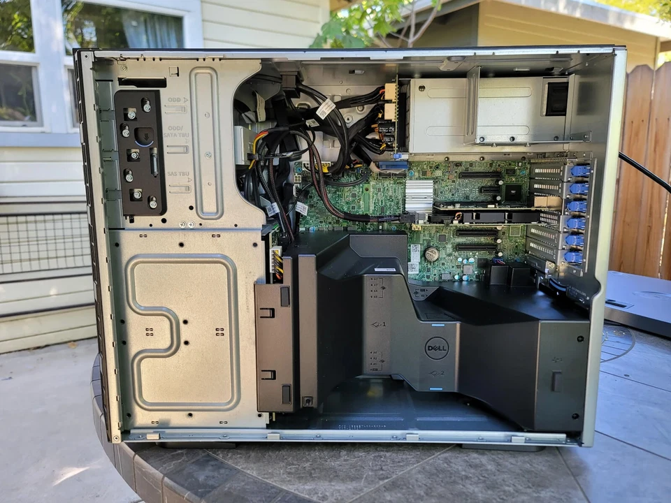 Dell Poweredge T430 2x 18-CORE E5-2695v4 2.10Ghz 192GB DDR4 3.2TB SSD -4.8TB SAS - Image 2 of 4