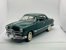 1949 Ford Solido 1/18 Green 1949