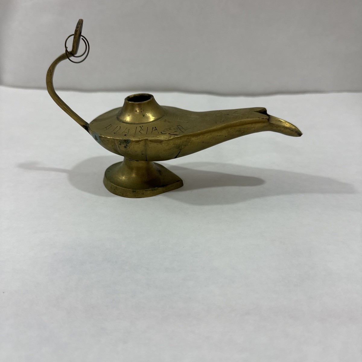 アンティーク、インド製真鍮の化粧道具 Vintage Decorative Brass Aladdin's Lamp Incense Burner Saudi