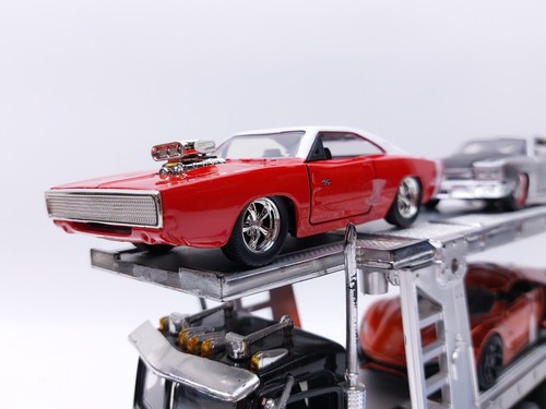 Kenworth NewRay Car Hauler 1/32 Diecast + 4 Cars Challenger Chevelle... - Picture 3 of 17