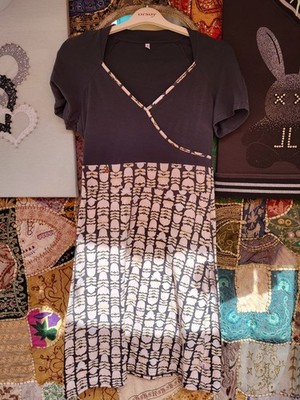Blutsgeschwister Kleid Größe L Dunkelgrau/Weiß Blumen