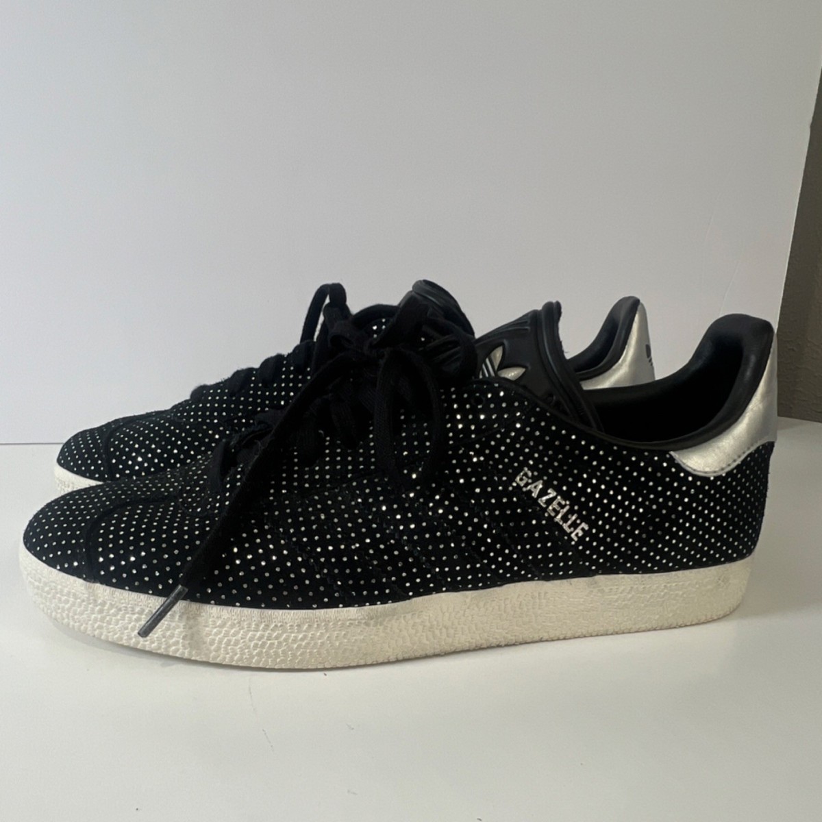 adidas gazelle silver green womens Adidas Gazelle Classic Suede Sneakers – Original Lifestyle Shoes for M –  Strada254 main image 0