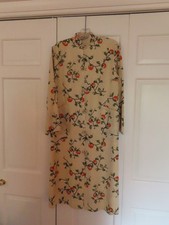 Vintage Japanese silk robe dressing gown with frog closure buttons