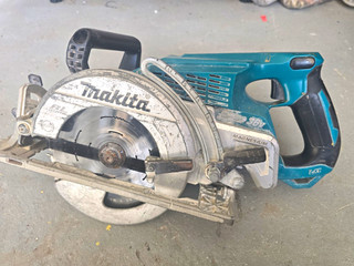 Makita DRS780 36V (18Vx2) 185mm Cordless Circular Saw Body Only No Battery.