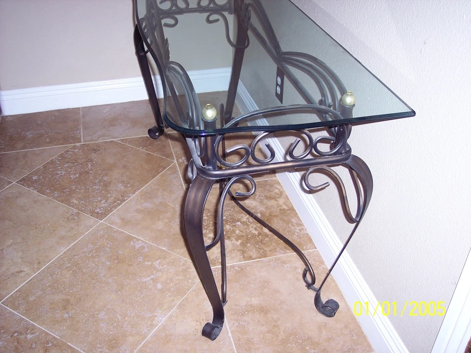 Mesa de pared de salón con tapa de vidrio de hierro forjado vidrio templado 28" x 42" x20" Foto 3 de 3