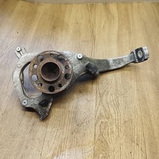 Mercedes-Benz C AMG W205 2015 Links Radnabe Vorderrad A2054500 Benzin 375kW Mercedes-Benz C AMG W205 2015 Links Radnabe Vorderrad A2054500 Benzin 375kW