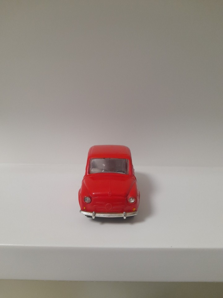 Miniature Solido 1:43 – Seat 1400 C, Modèle Ancien De Collection