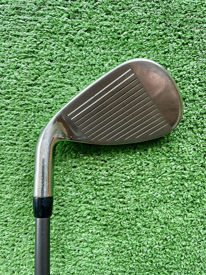 Callaway Rogue X Approach Wedge Stiff Flex Graphite Right Handed Mens Golf Club - Image 3 of 4