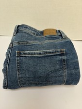 American Eagle Strigid Mid-Rise Mom Jean Denim Shark Bite Hem Size 4 Long/Tall