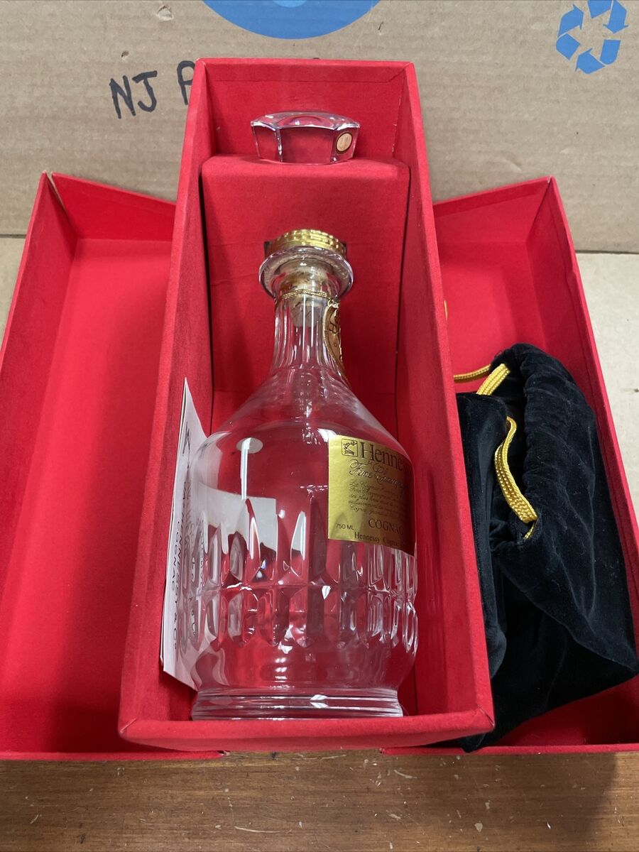 RARE BACCARAT HENNESSY Fine Champagne Crystal Decanter W RARE BACCARAT HENNESSY Fine Champagne Crystal Decanter W