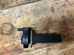 1983 Kawasaki KX80 Throttle Tube Control   KX 80