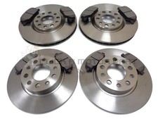 Front And Rear Brake Discs & Pads For Fiat 500X  1.3 1.4 1.6 2.0 15-21 (305mm)