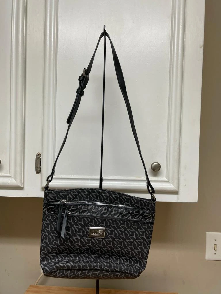 L. J. Simone Collection New York Purse. Cute and... - Depop