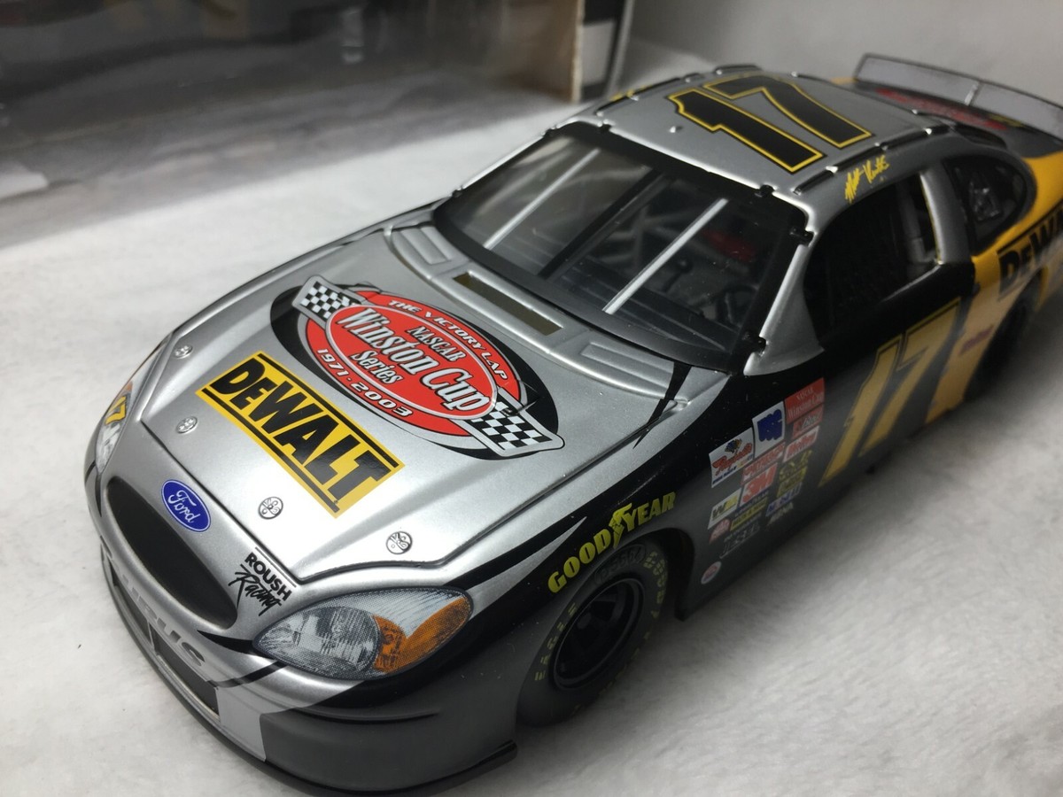 Racing Nascar Dewalt # 17 , MATT KENSETH - Roush Racing 1:24 scale