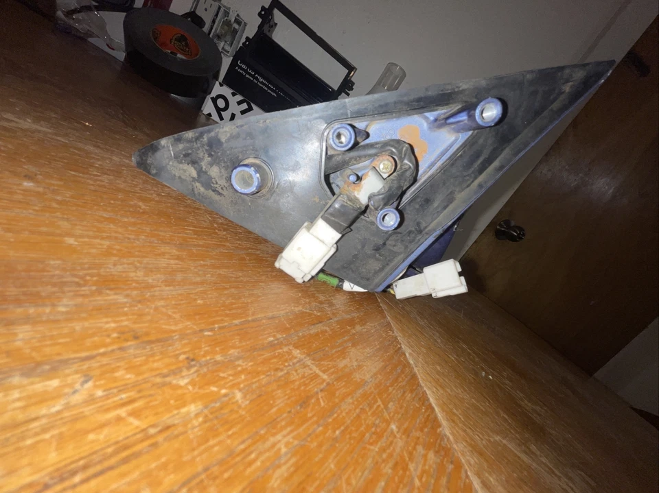 1991 Mazda Protege Right side mirror. Blue — 第 4/4 张图片