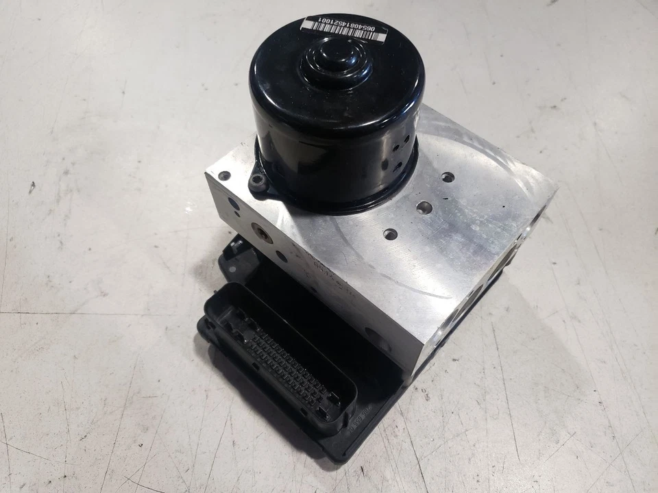 ABS 防锁制动系统 DSC - 2001 宝马 330CI E46 Coupe Man 3.0L - 01-02 原始设备制造商 — 第 4/4 张图片