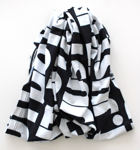 Nike Dri-Fit Neck Wrap Neckwarmer Adult Black/White