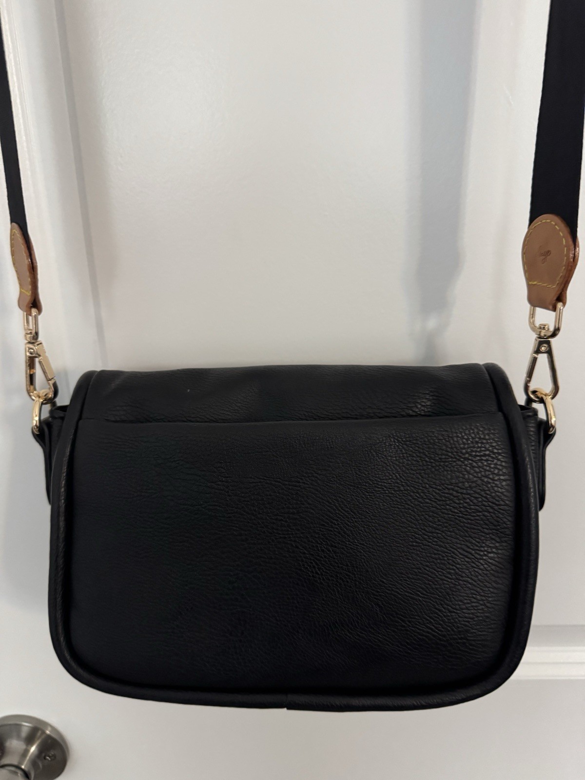 TARGET Universal Thread Soft Saddle Crossbody Bag… - image 5